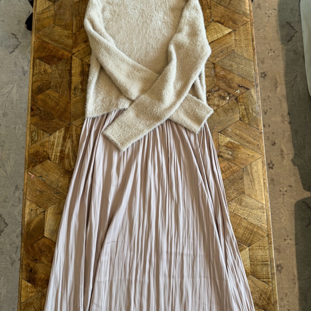 Anthropologie Thea Long-Sleeve Eyelash Twofer Sweater Dress in Neutral - Picture 5 of 5